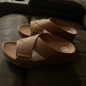 Fitflop leather cross over slides